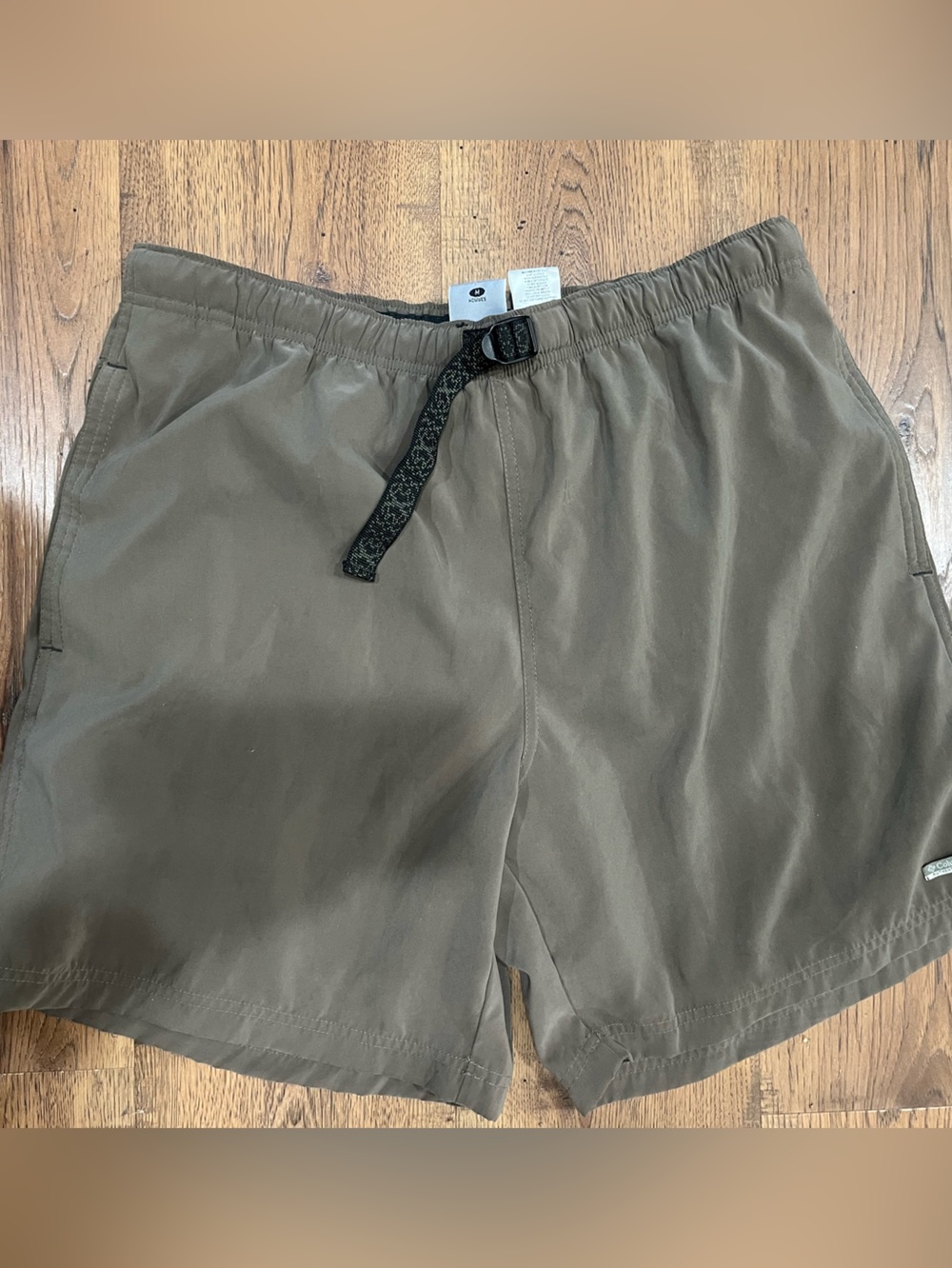 Men’s Columbia 7 inch inseam shorts